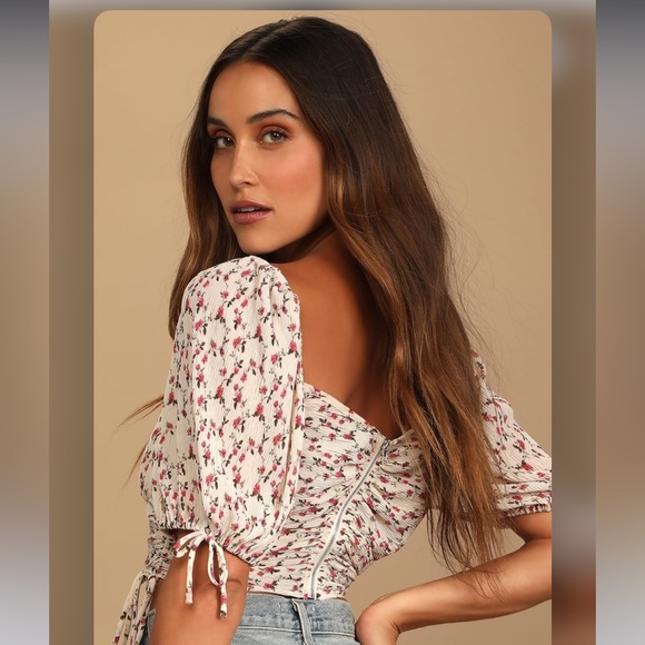 LULUS Pretty Pick Beige Floral Print Ruched Drawstring Crop Top - Picture 4 of 8